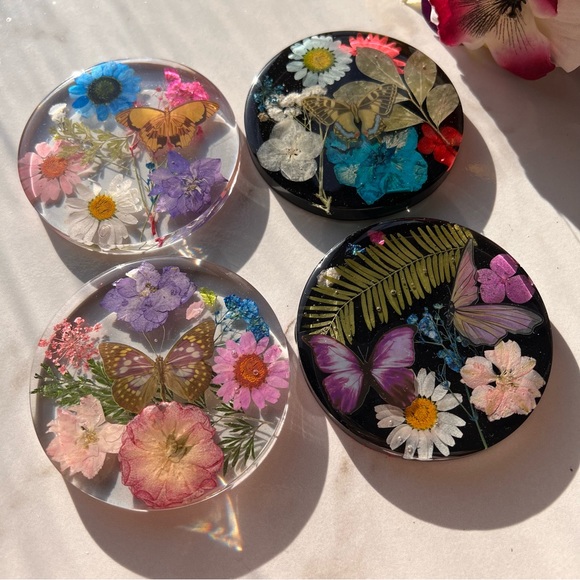 🌸🦋🌼Handmade Spring Floral Butterfly Resin Coasters | Set of 2 - Picture 6 of 6